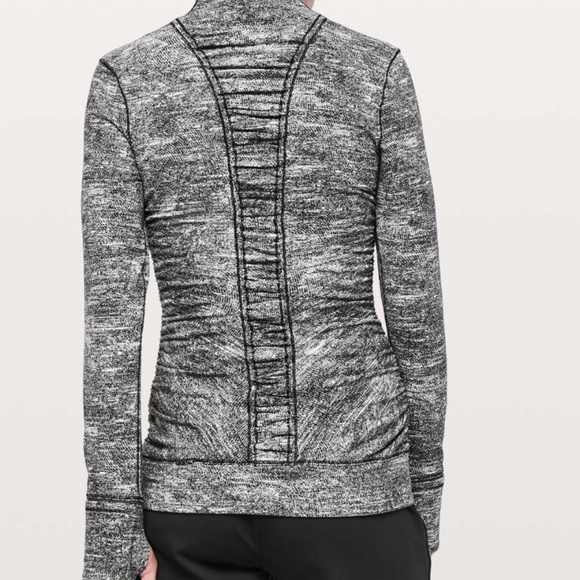 Lululemon cypress kiss 1/2 zip size 6 - Picture 3 of 7